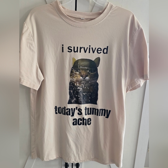 Tops - Cat Graphic T-Shirt in Cream